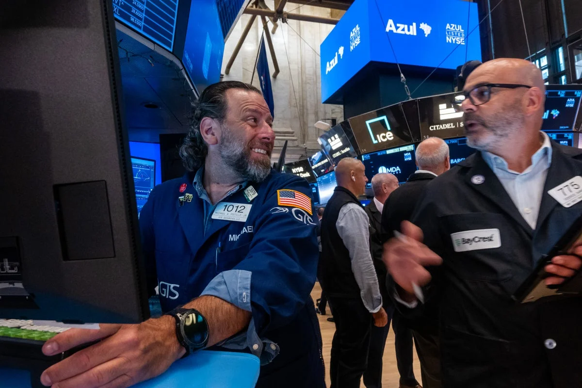Investor Sentiment Holds Steady Amid Renewed Conflict in the Strait of Hormuz